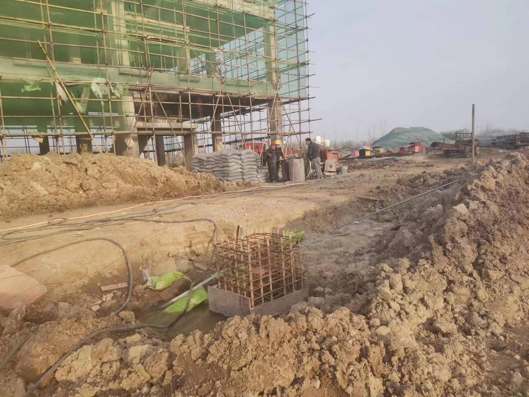 平桂当桥梁出现裂缝的时候应该及时加固修补